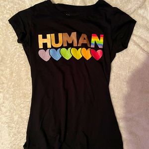 Old navy pride shirt in medium
